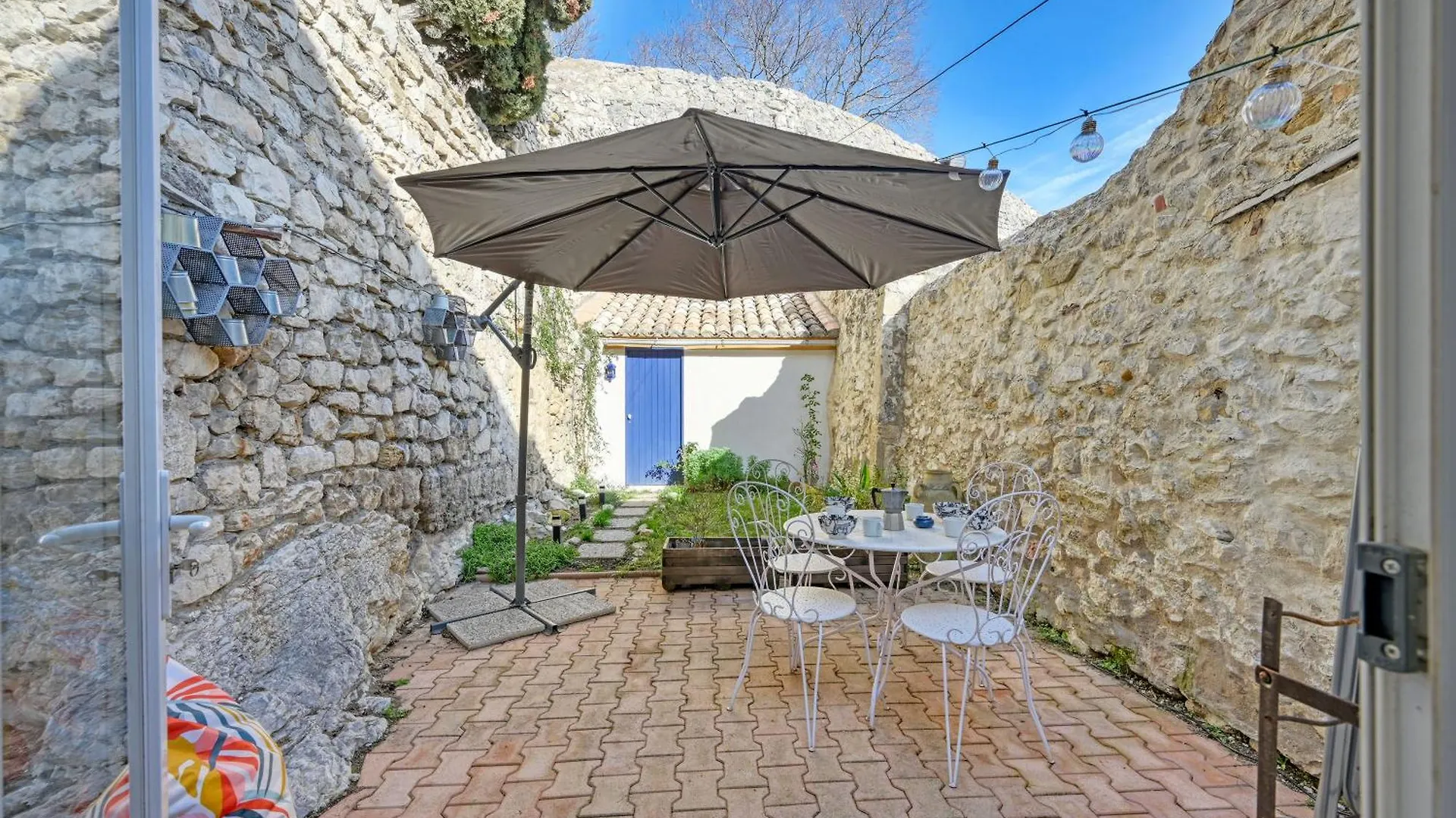 La Cigale - Vieux Village - Charmante Maisonnette Climatisee Avec Jardin Villeneuve-les-Avignon France