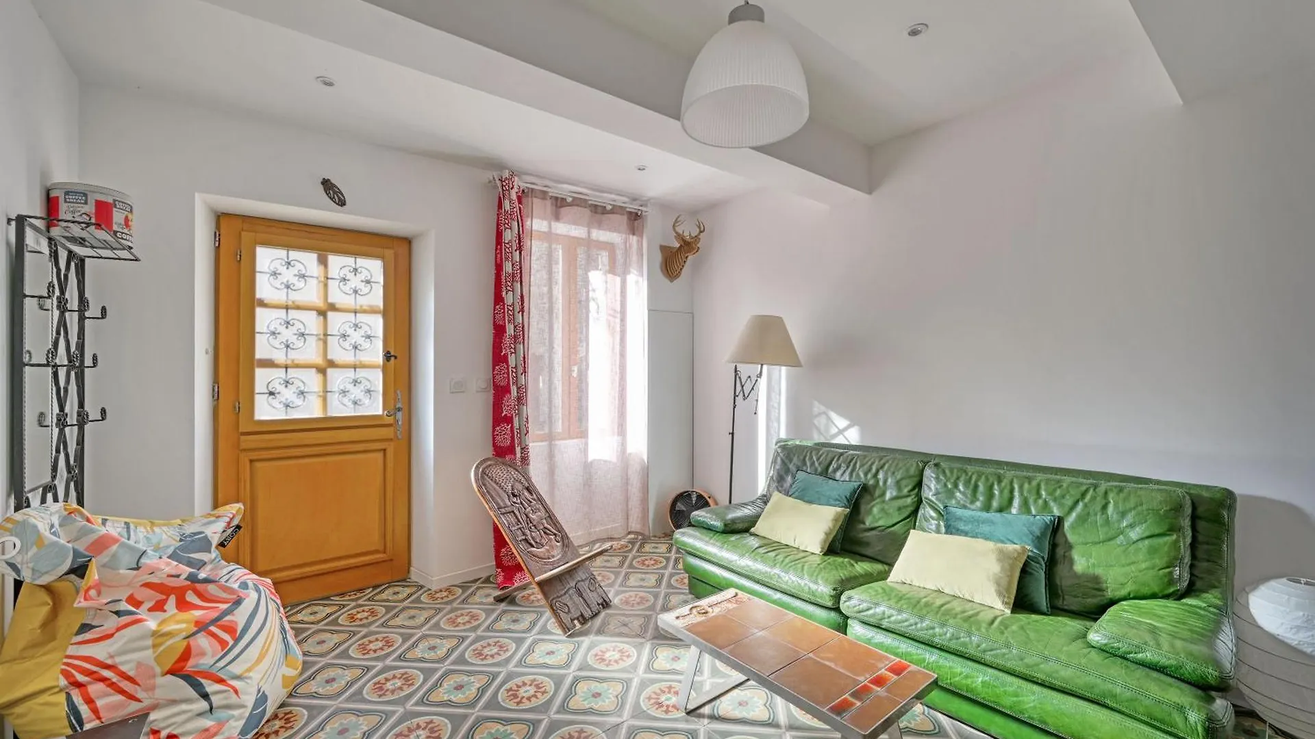 La Cigale - Vieux Village - Charmante Maisonnette Climatisee Avec Jardin Villeneuve-les-Avignon 0*,  France