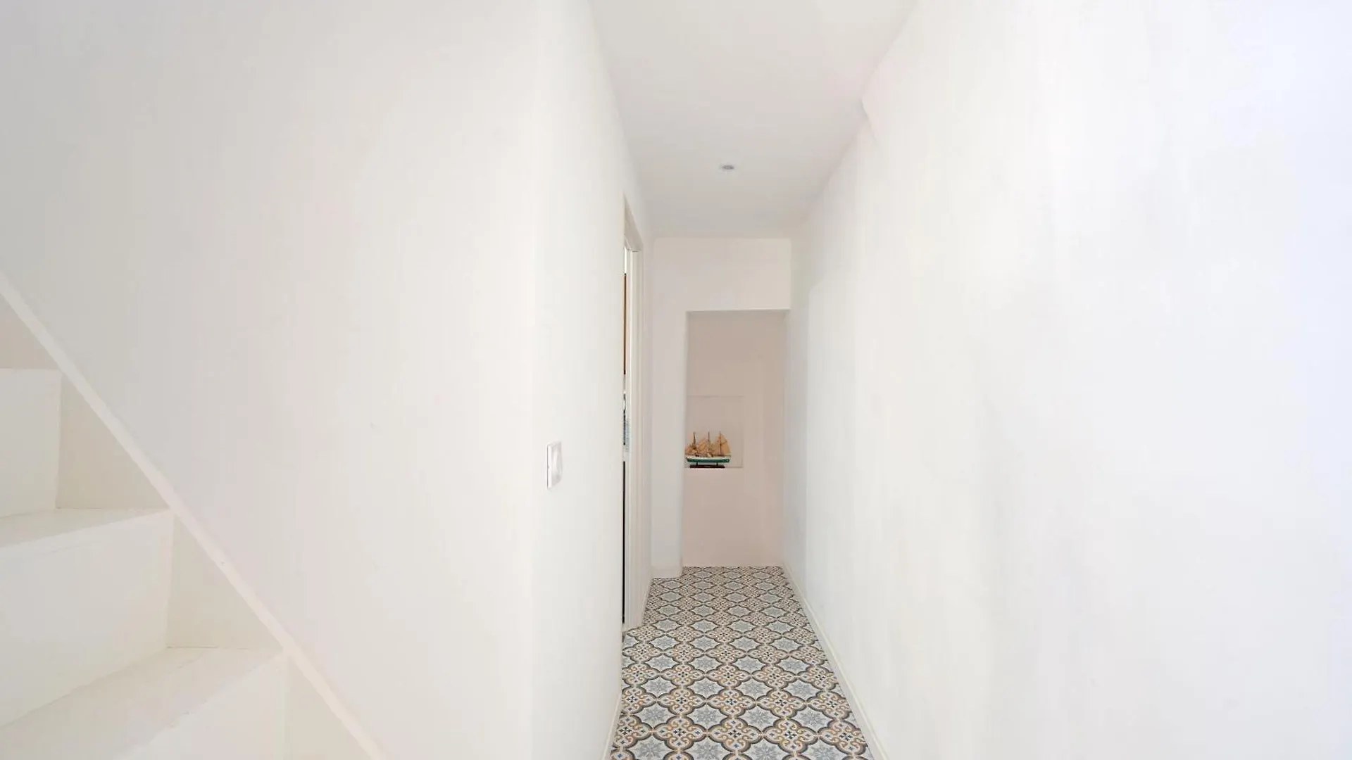 La Cigale - Vieux Village - Charmante Maisonnette Climatisee Avec Jardin Villeneuve-les-Avignon 0*,  France